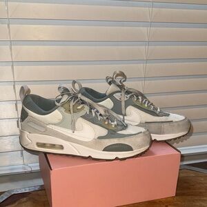Nike Air Max 90 Futura - Mint Green Gray and White Size 7 Women’s